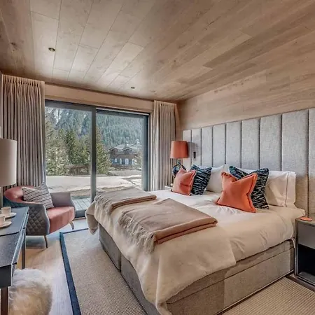 Villa 7br Ski-in Ski-out Chalet In Courchevel