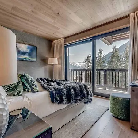 7br Ski-in Ski-out Chalet In Villa Courchevel