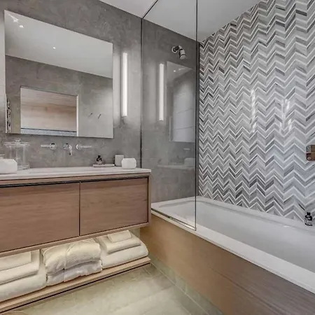 7br Ski-in Ski-out Chalet In *