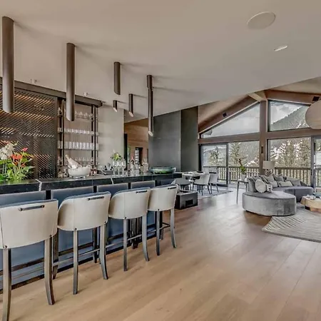 7br Ski-in Ski-out Chalet In Villa *